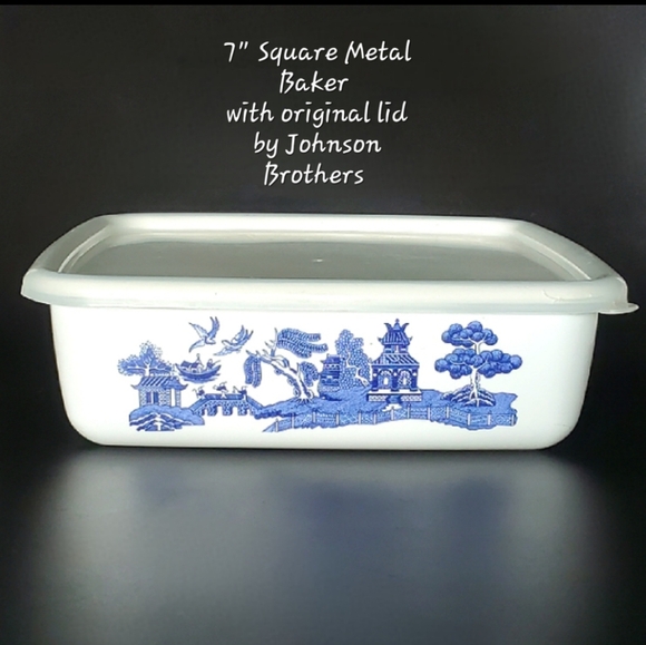 7" Square Blue Willow Metal Baker with Original Plastic Lid by Johnson Brothers - Picture 1 of 16
